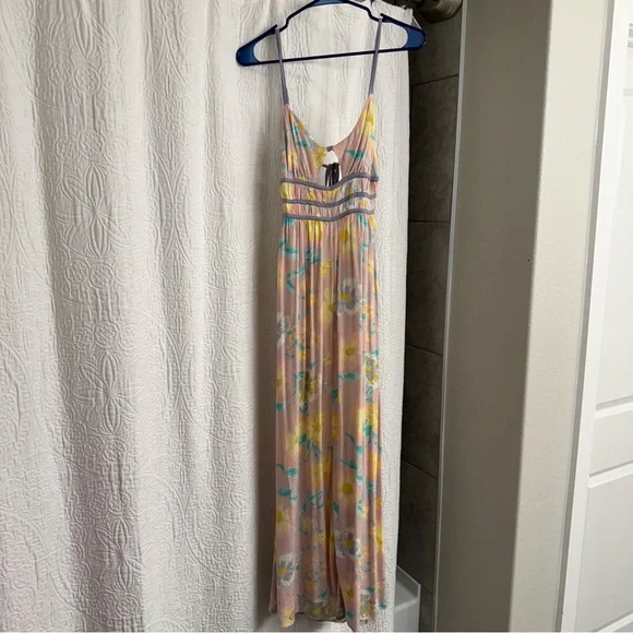 Wisteria Maxi Dress - Picture 6 of 11